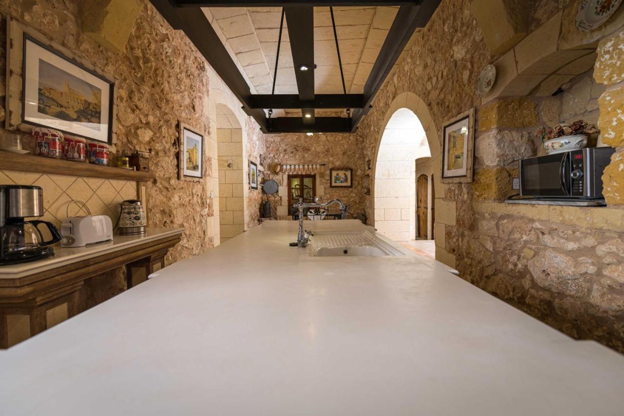 Ta' Kullarina Farmhouse With Private Pool In Island Of Gozo Villa Zebbug  Bagian luar foto