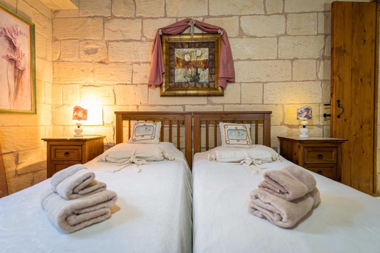 Ta' Kullarina Farmhouse With Private Pool In Island Of Gozo Villa Zebbug  Bagian luar foto